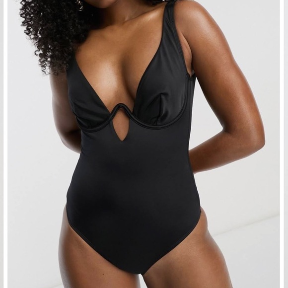 NWT! Cupshe V-Wire Underwire One-Piece Swimsuit L Black - Picture 1 of 10